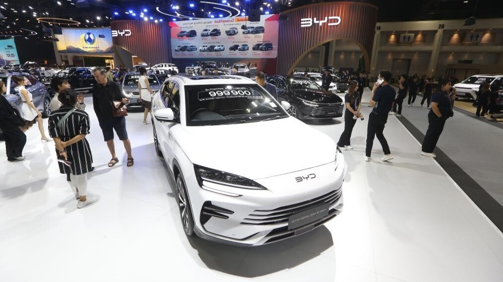 BYD overtakes Tesla in 2025 EV sales