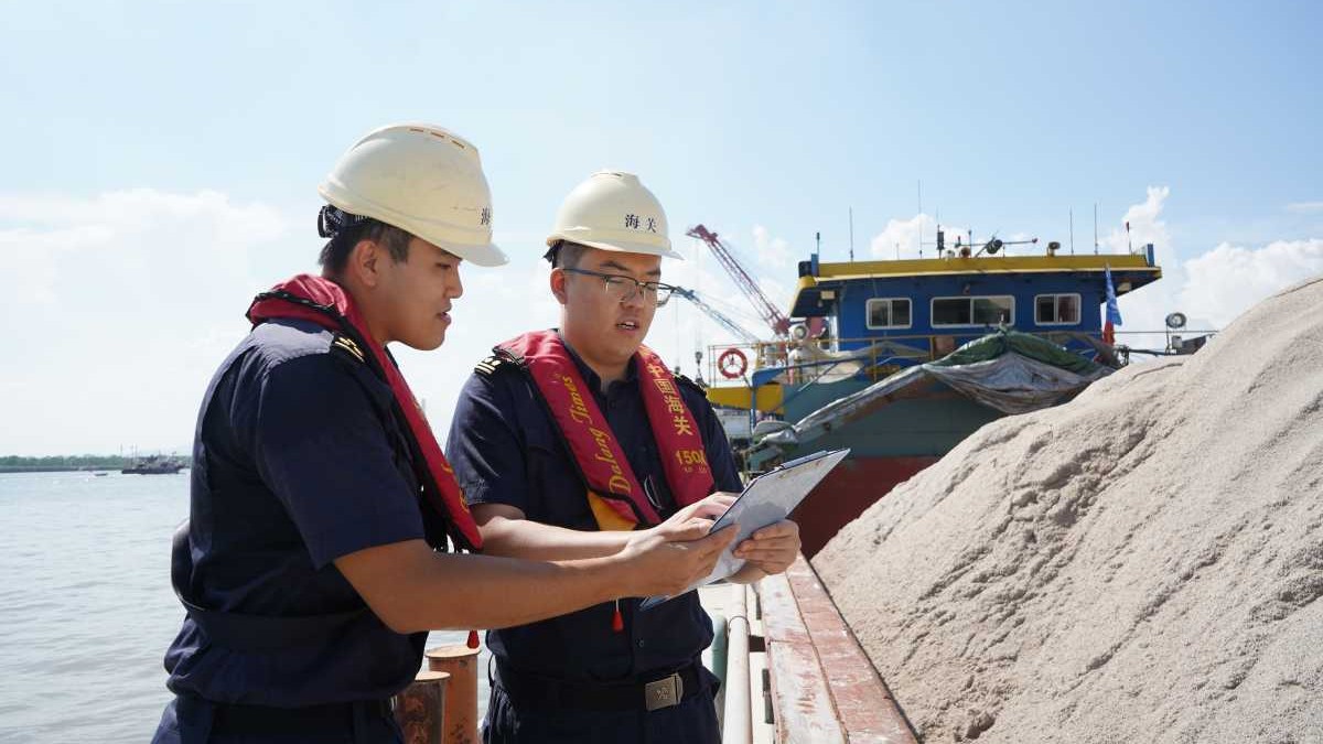 Macao International Airport gets materials for expansion job
