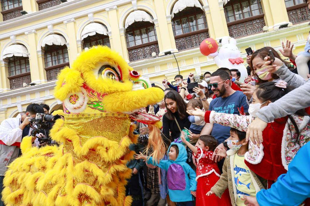 Macau recebe 70 mil turistas no segundo dia do Ano Novo Chinês