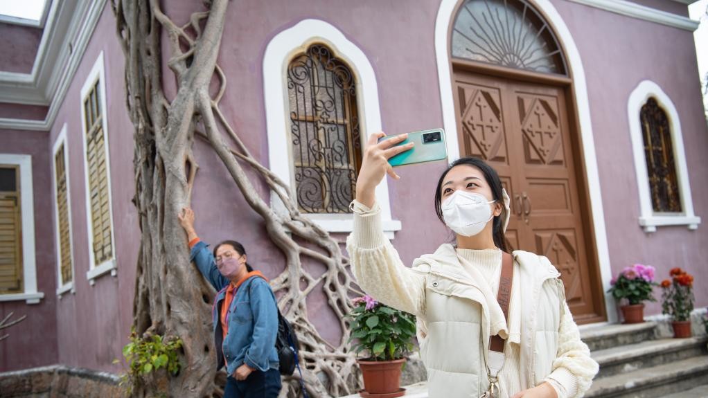 Hausse du nombre de touristes entrants à Macao au premier semestre 2025