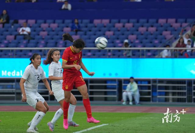 南方+ 姚志豪 拍摄