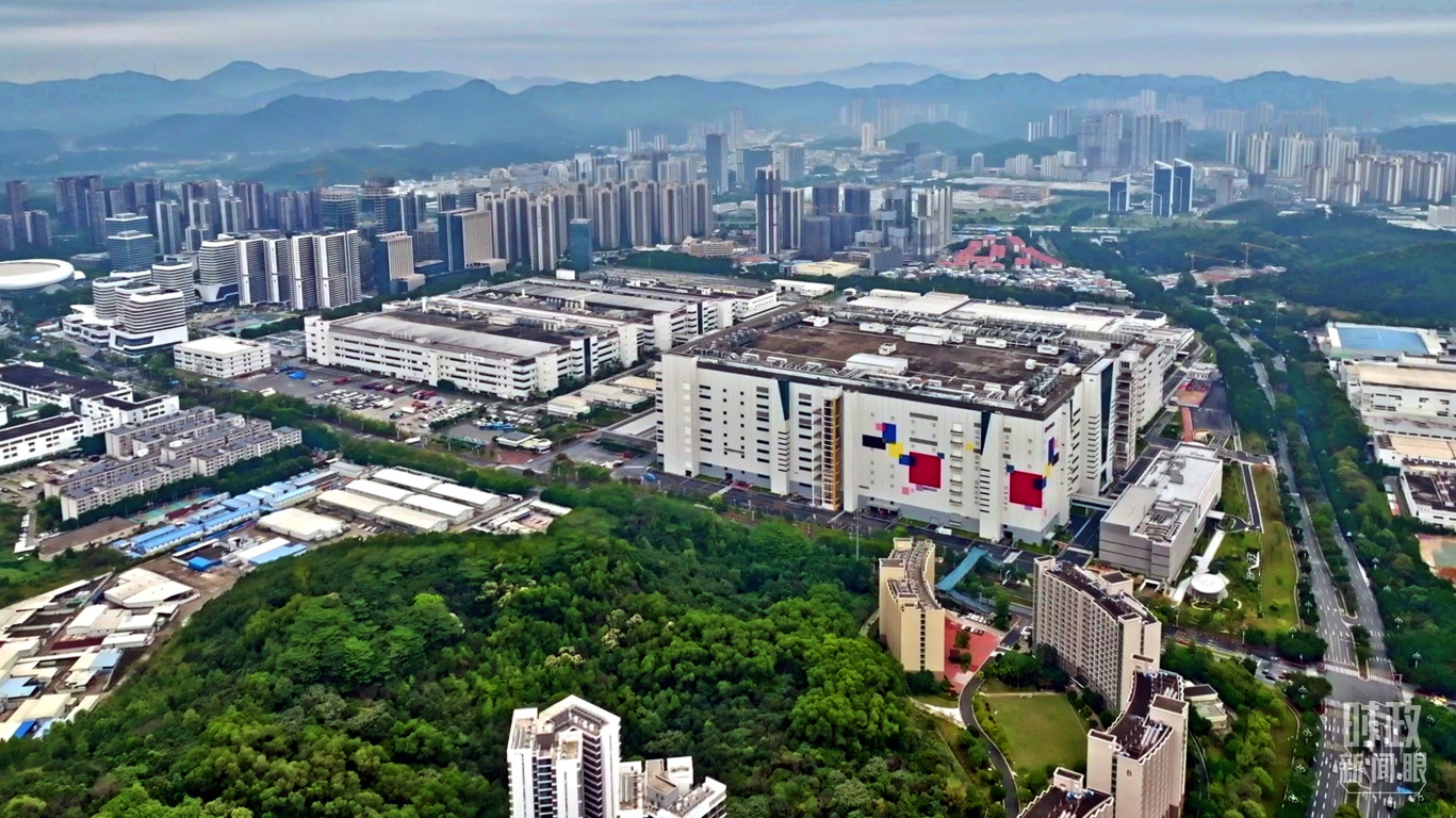 俯瞰乐金显示广州制造基地。（总台央视记者范凯拍摄）