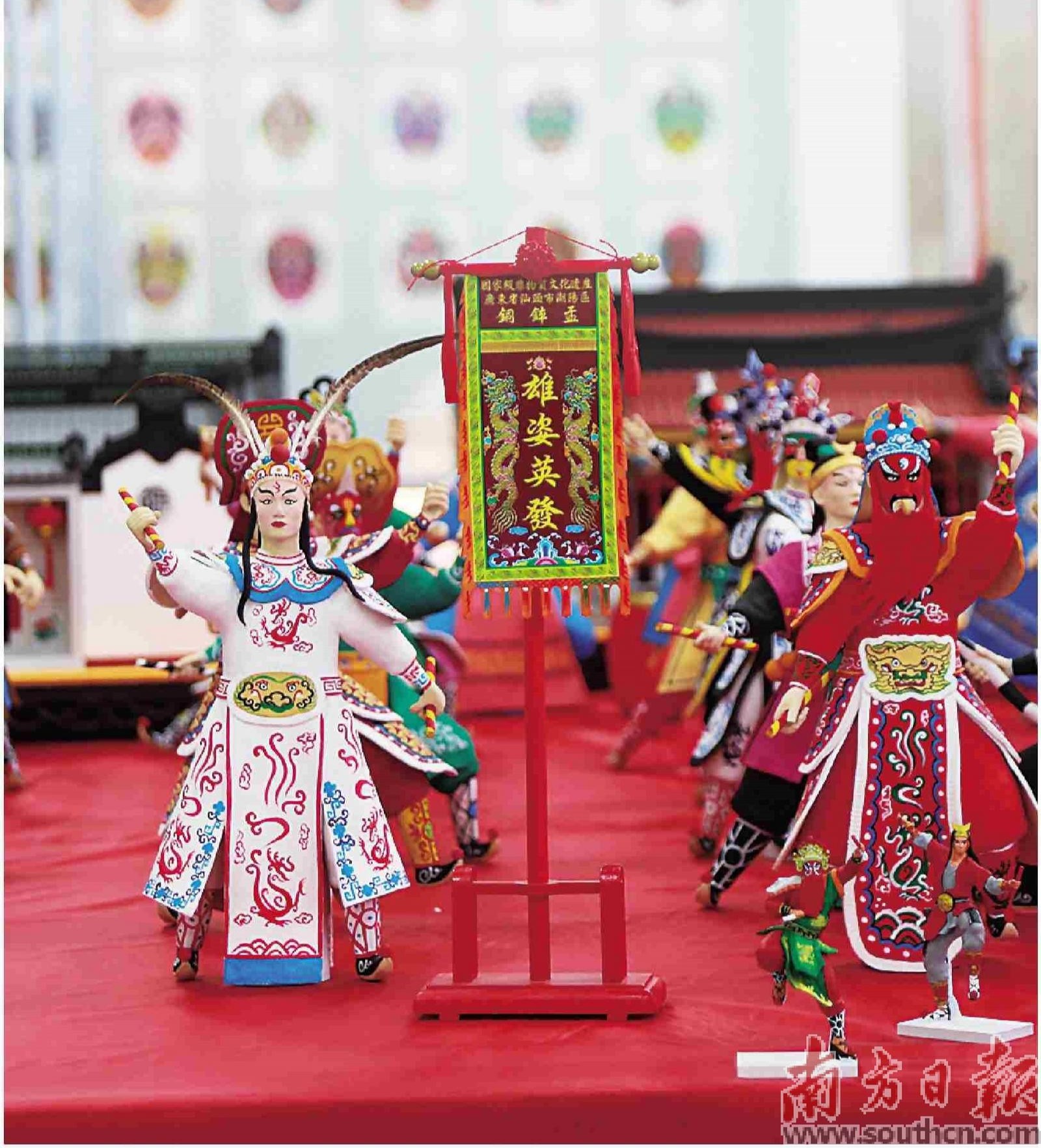中国潮阳英歌博物馆旨在传承优秀传统文化，促进乡村振兴发展。英歌图为馆内局部陈列。小镇受访者供图