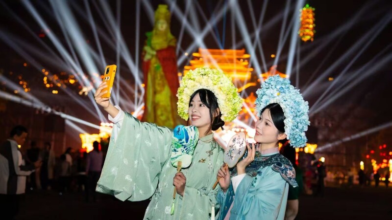 @全國大學(xué)生，大灣區(qū)燈會邀你免費(fèi)游