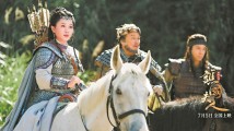《谯国夫人》:戏曲电影的“史诗化”突破 《谯国夫人》:戏曲电影的“史诗化”突破