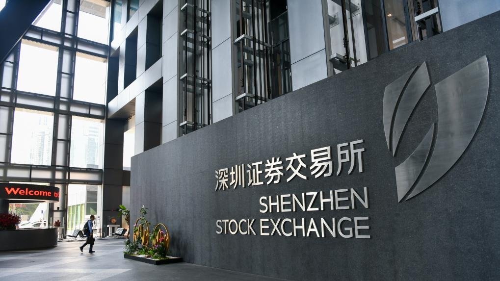 Turnover hits record high on China's stock markets