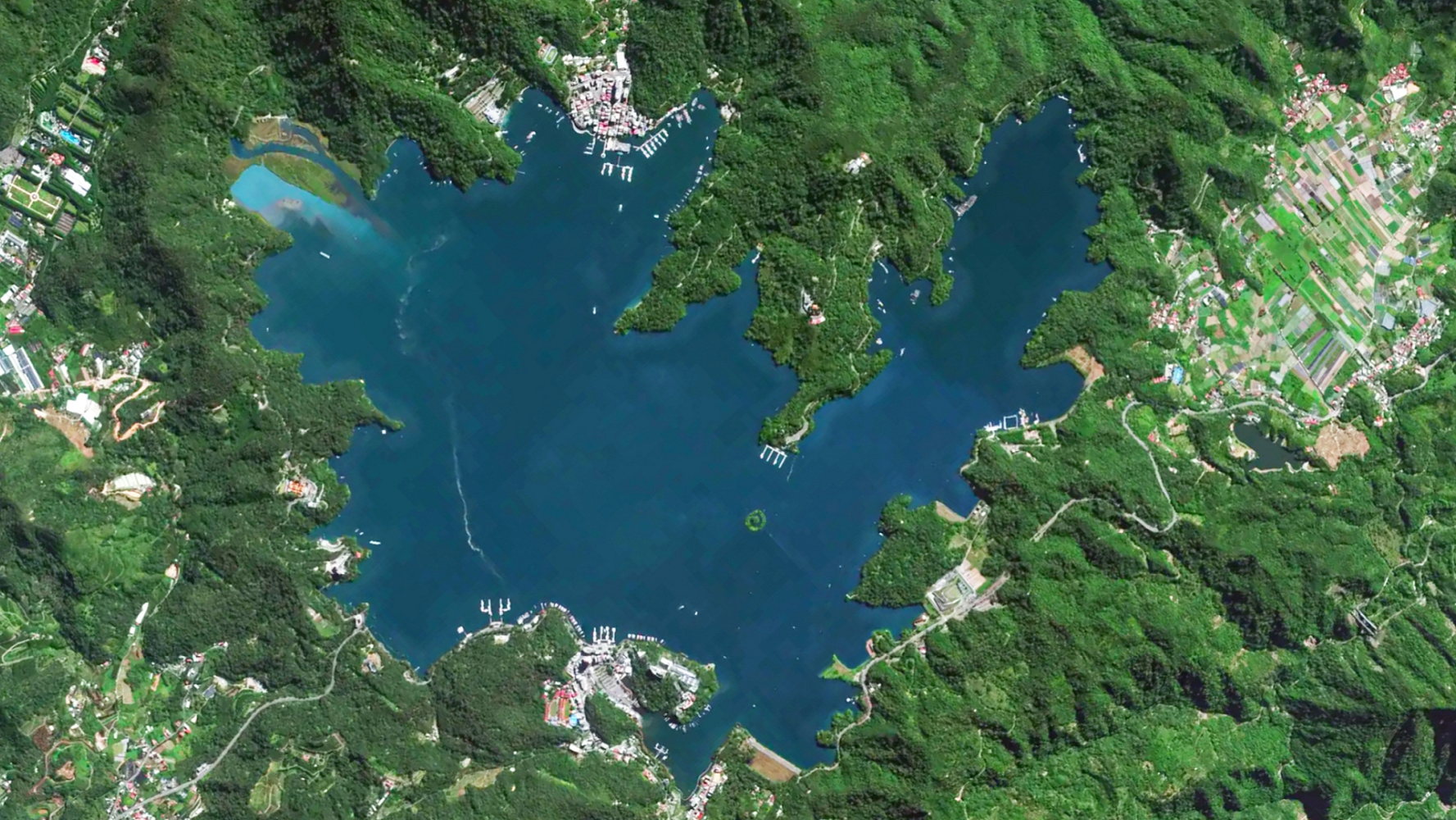 台湾是祖国的宝岛！再看一次卫星视角下的中国台湾