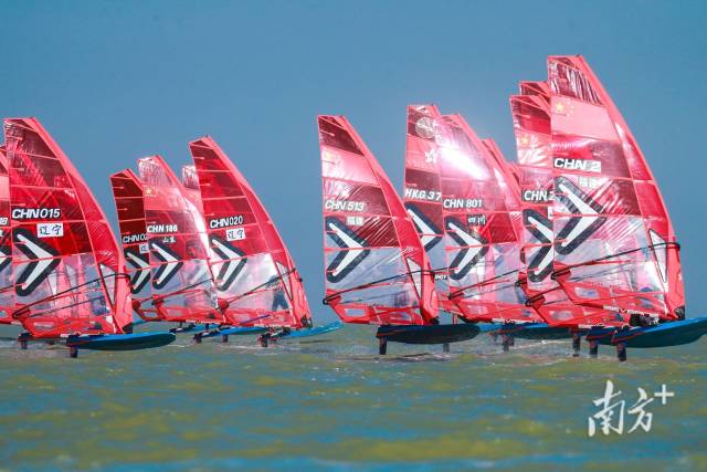 在珠海举行的帆船赛。南方+记者 钱文攀 摄 在珠海举行的帆船赛。南方+记者 钱文攀 摄