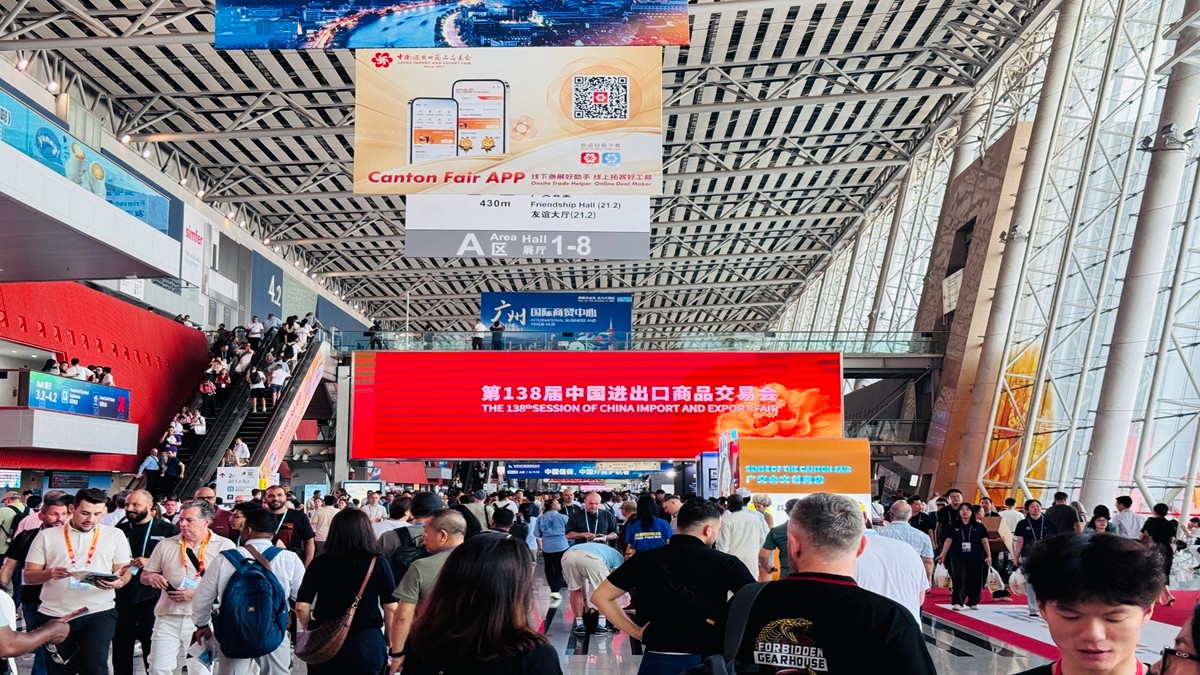 138th Canton Fair wraps up with record 310,000 global buyers, $25.65 billion intended deal