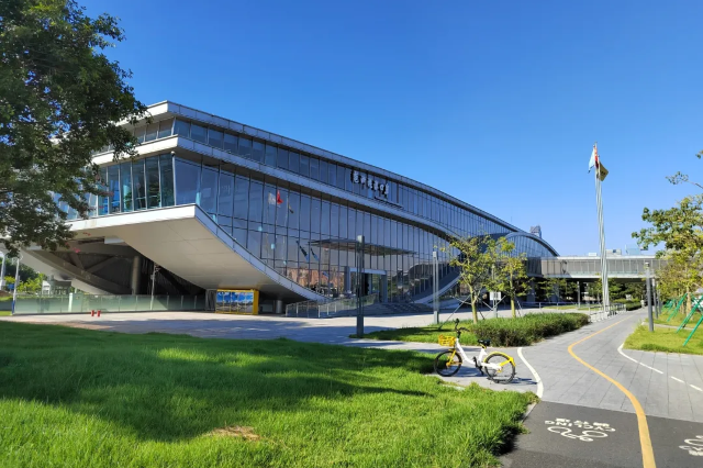 A five-minute walk to Canton Fair: Pazhou Port enhances access for global visitors​​