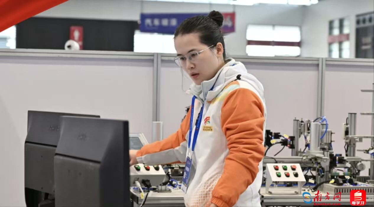 第三届全国技能大赛数字孪生应用技术项目广东选手、广州市机电技师学院教师黄雯茜。受访对象供图