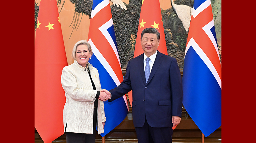 Xi meets president of Iceland