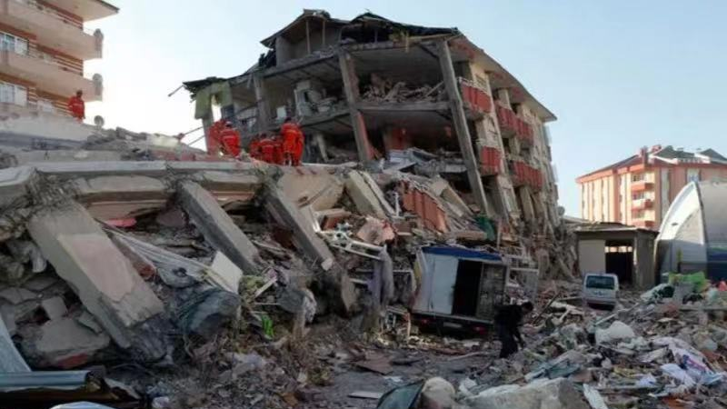 土耳其灾害应急管理局：土耳其强震死亡人数上升至18342人