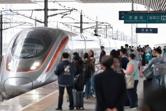 Full-day high-speed rail service provided between Guangzhou's Nansha and Hong Kong
