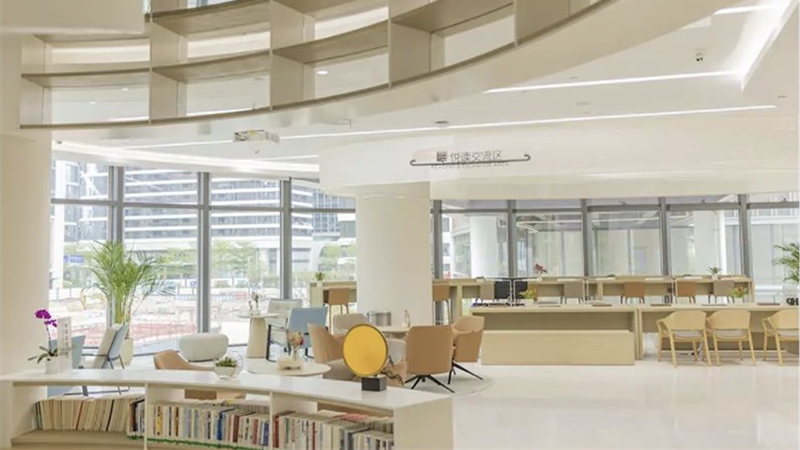 La Bibliothèque de la baie de Qianhai, branche de la Bibliothèque de Shenzhen, ouvre ses portes
