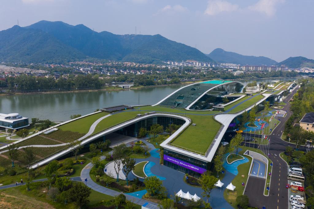 2023年8月24日拍摄的杭州富阳水上运动中心（无人机照片）。新华社记者徐昱 摄