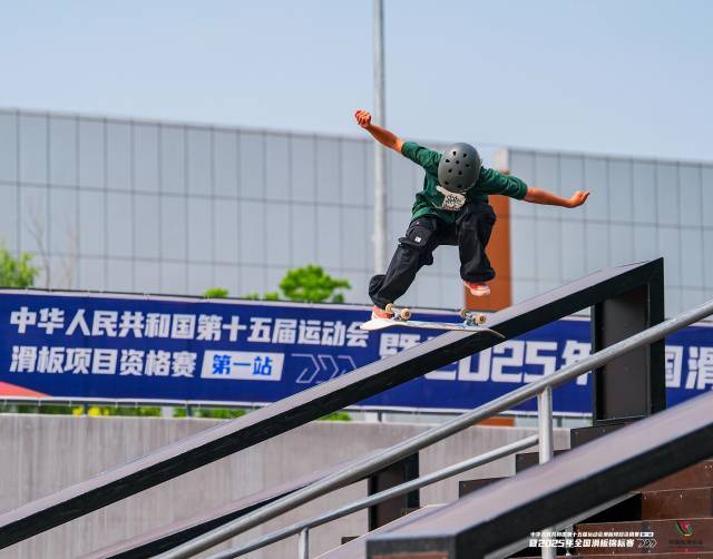 朱沅玲曾文蕙分列一二名!十五运会滑板资格赛首战告捷
