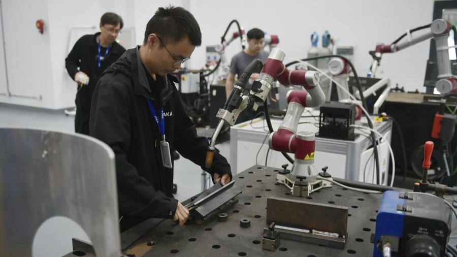 China sets action plan for digital, intelligent supply chains
