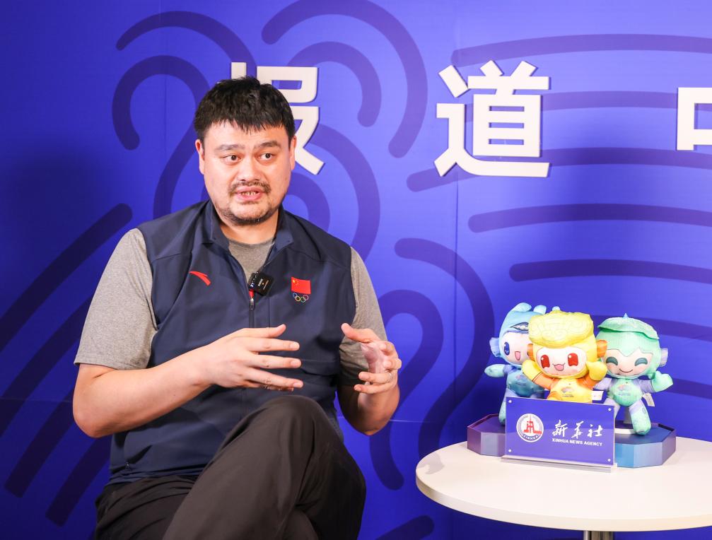 　　10月6日，中国篮协主席姚明在杭州亚运会主媒体中心接受新华社记者专访。新华社记者 胡星宇 摄