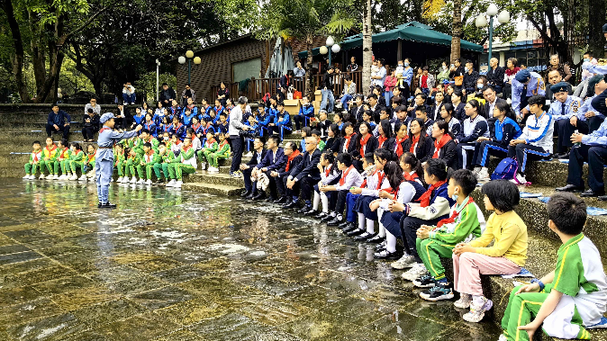 缅怀先烈铸信仰，番禺区党团队联合开展清明节祭扫活动