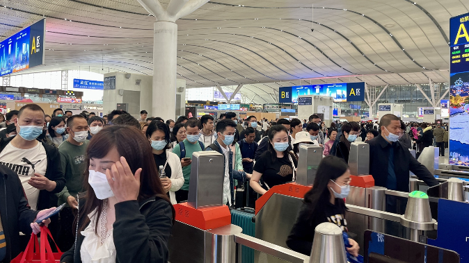 广铁清明假期加开动车组列车197列，前往北京、武汉等方向尚有余票