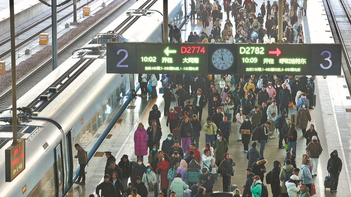 Airports, train stations bracing for passenger surge