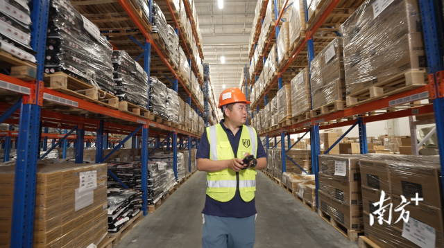 润合宠物供应链集团仓库及作业场景。