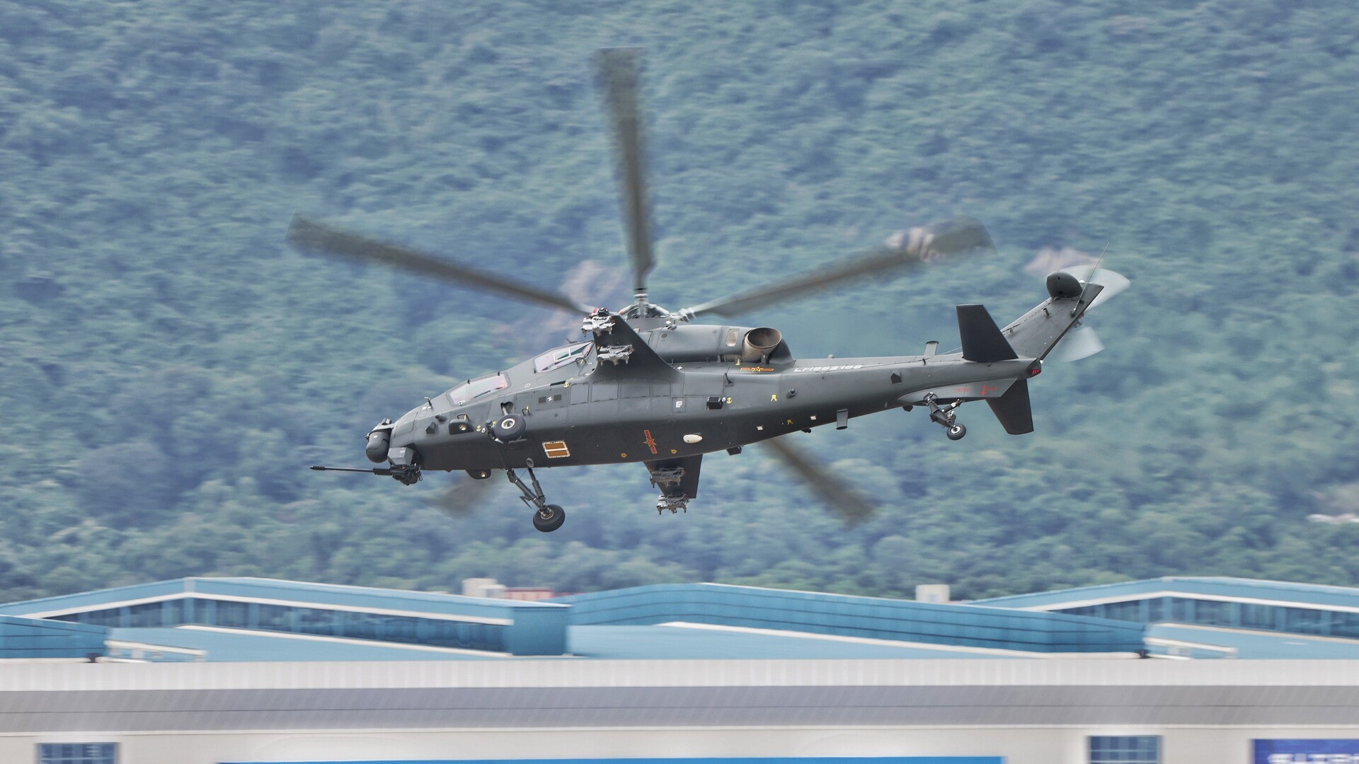 New addition to People's Liberation Army Navy: Z-20 trains for Zhuhai Airshow