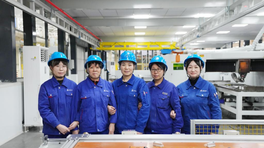 Female welders highlight workmanship at heavy-industrial base