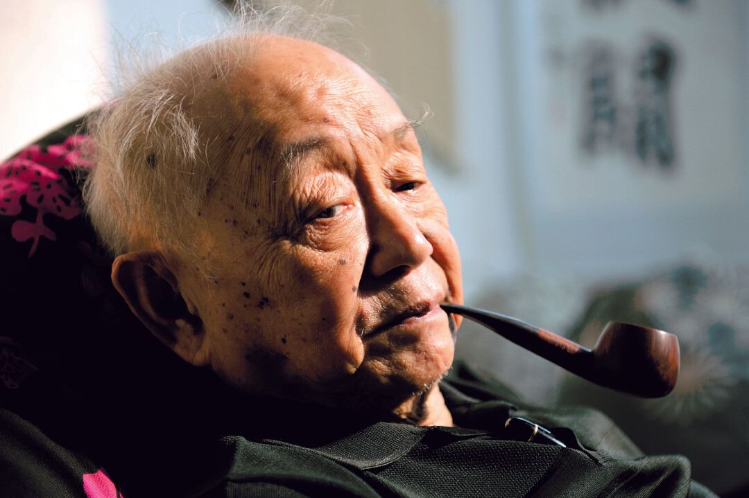 随着汪曾祺、郁风等人的离世，黄永玉先生这一代文人、艺术家的绝代风华正渐渐成为历史记忆 图/娄林伟