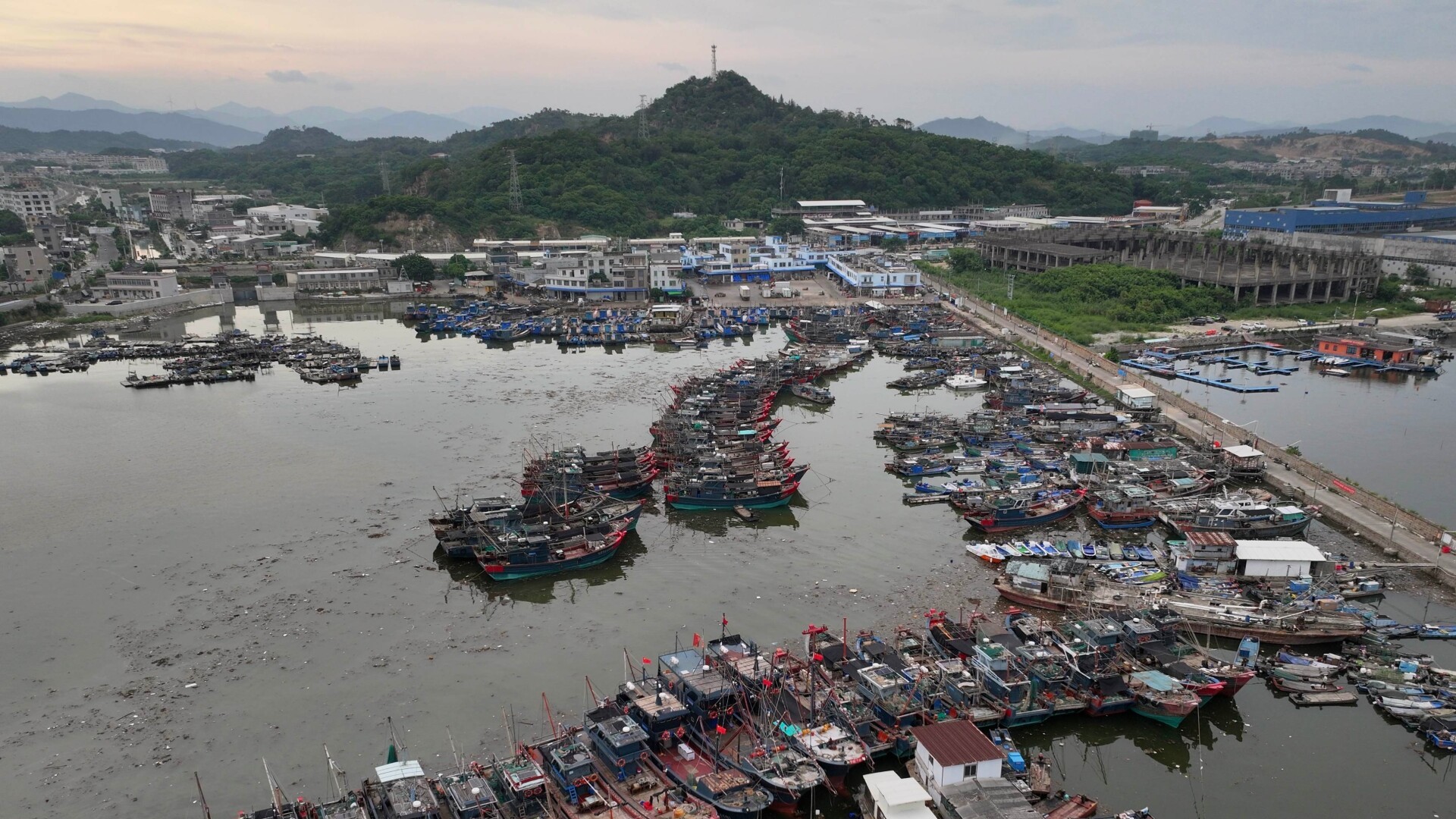 China activates emergency response for approaching Typhoon Fung-wong