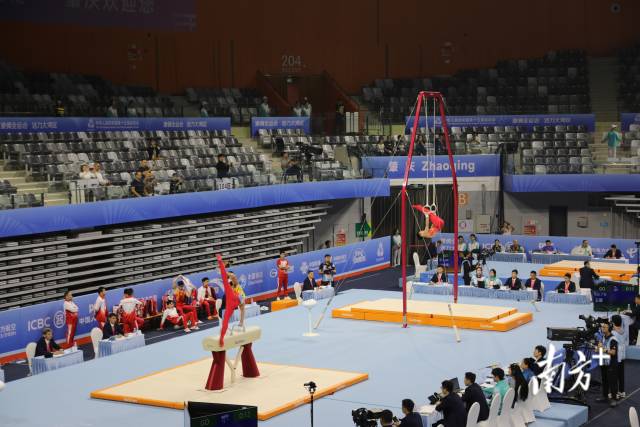 比赛首日现场。卢舒曼 摄 