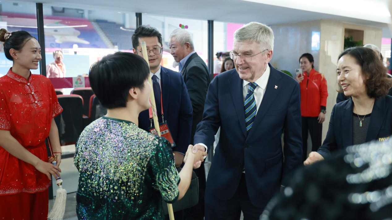 IOC Honorary President for Life Bach praises the excellent opening ceremony of 15th National Games