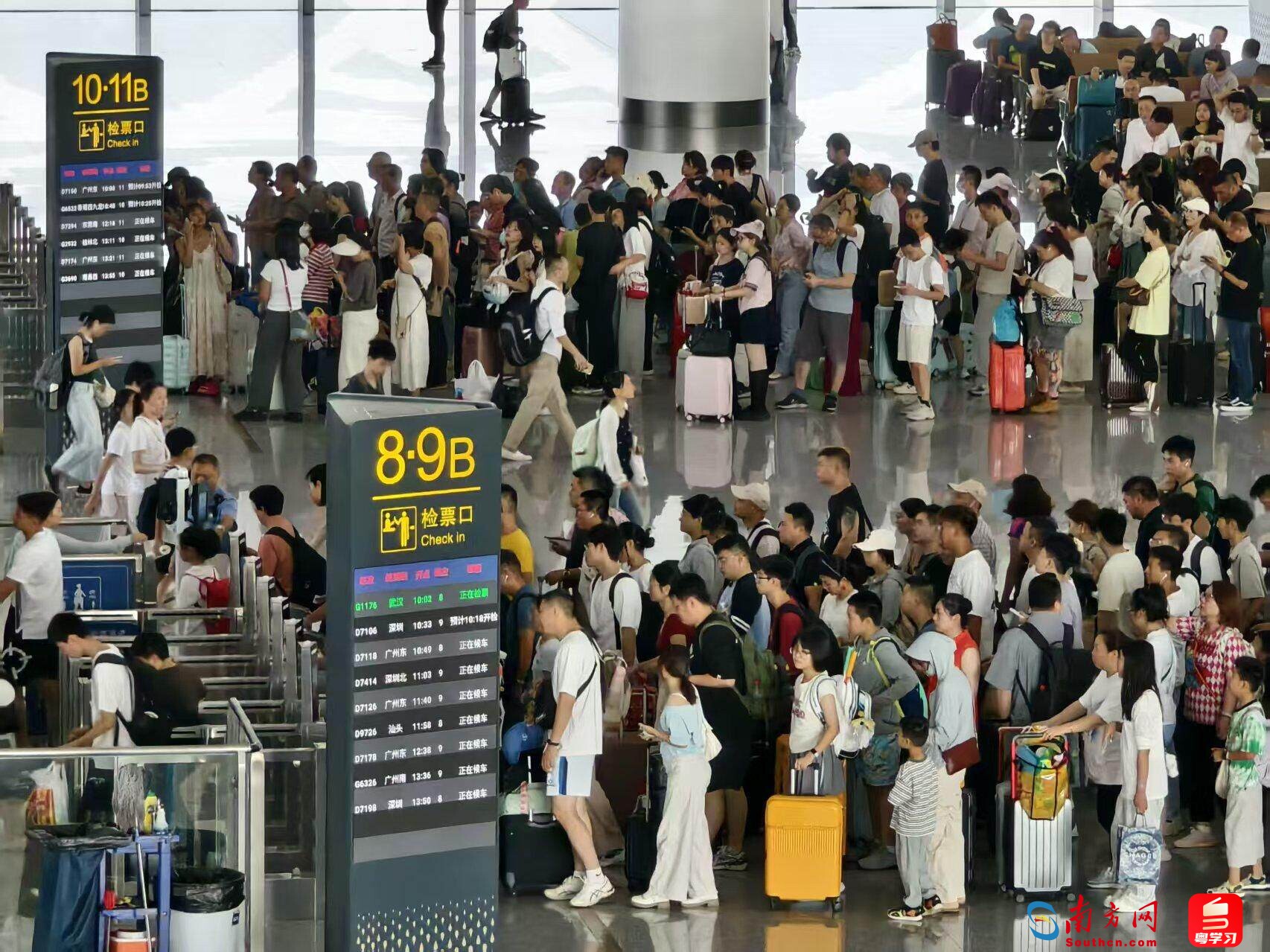  创暑运客流新高！汕头站2025年暑运迎送旅客224.9万