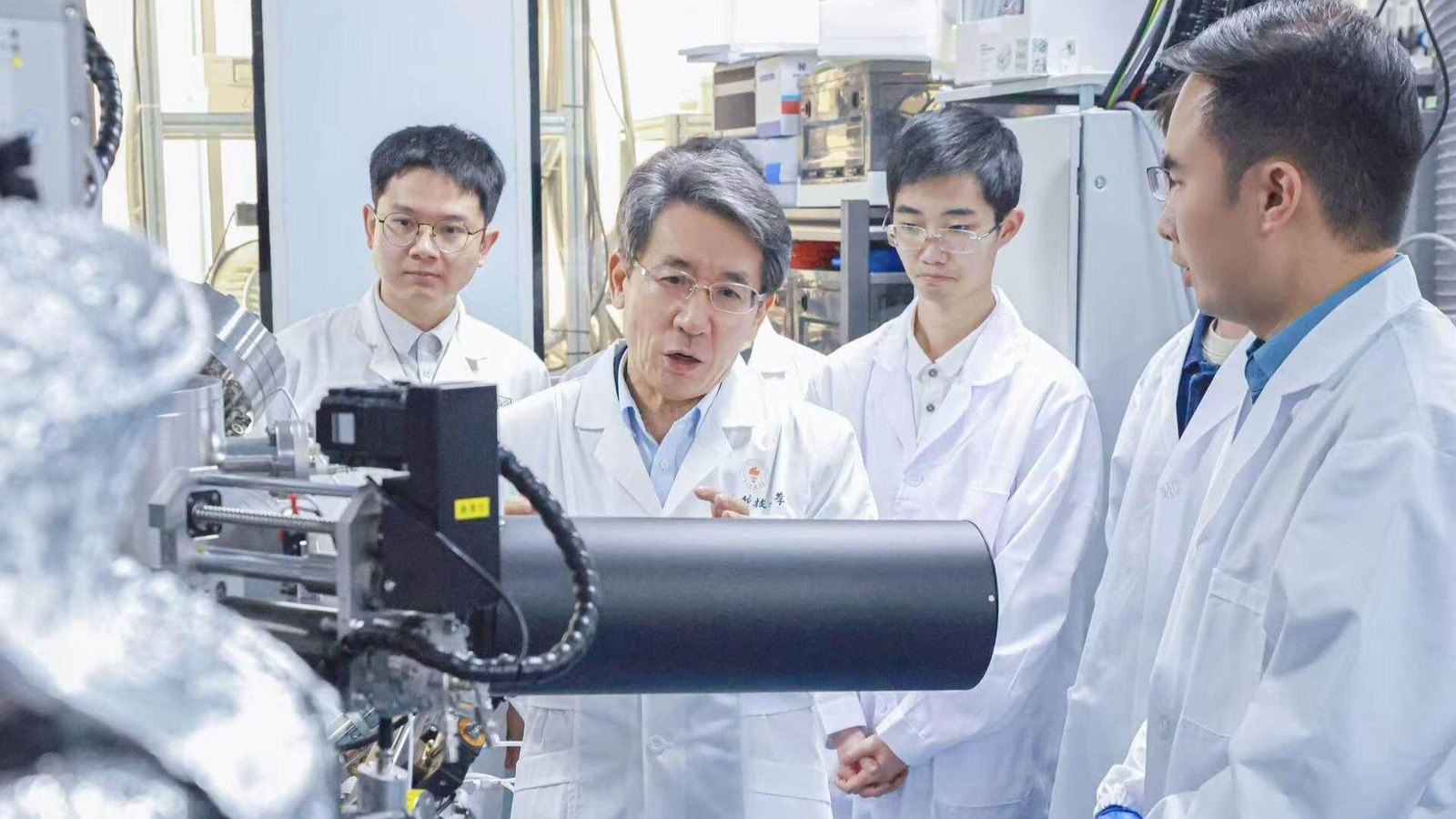 Chinese scientists achieve a major breakthrough in high-temperature superconductivity