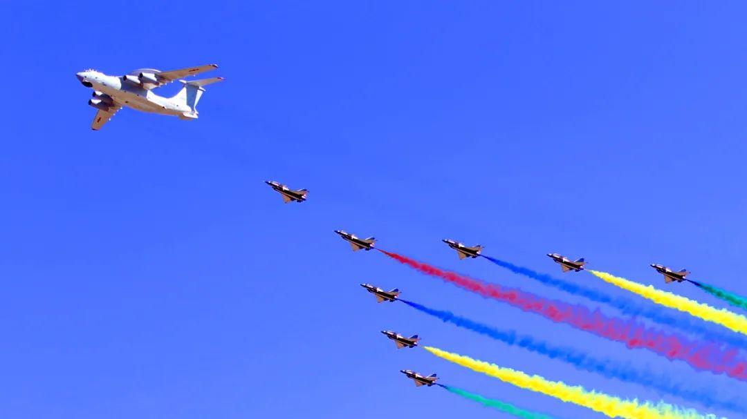 多型新机首次受阅 阅兵空中梯队将呈现4大亮点