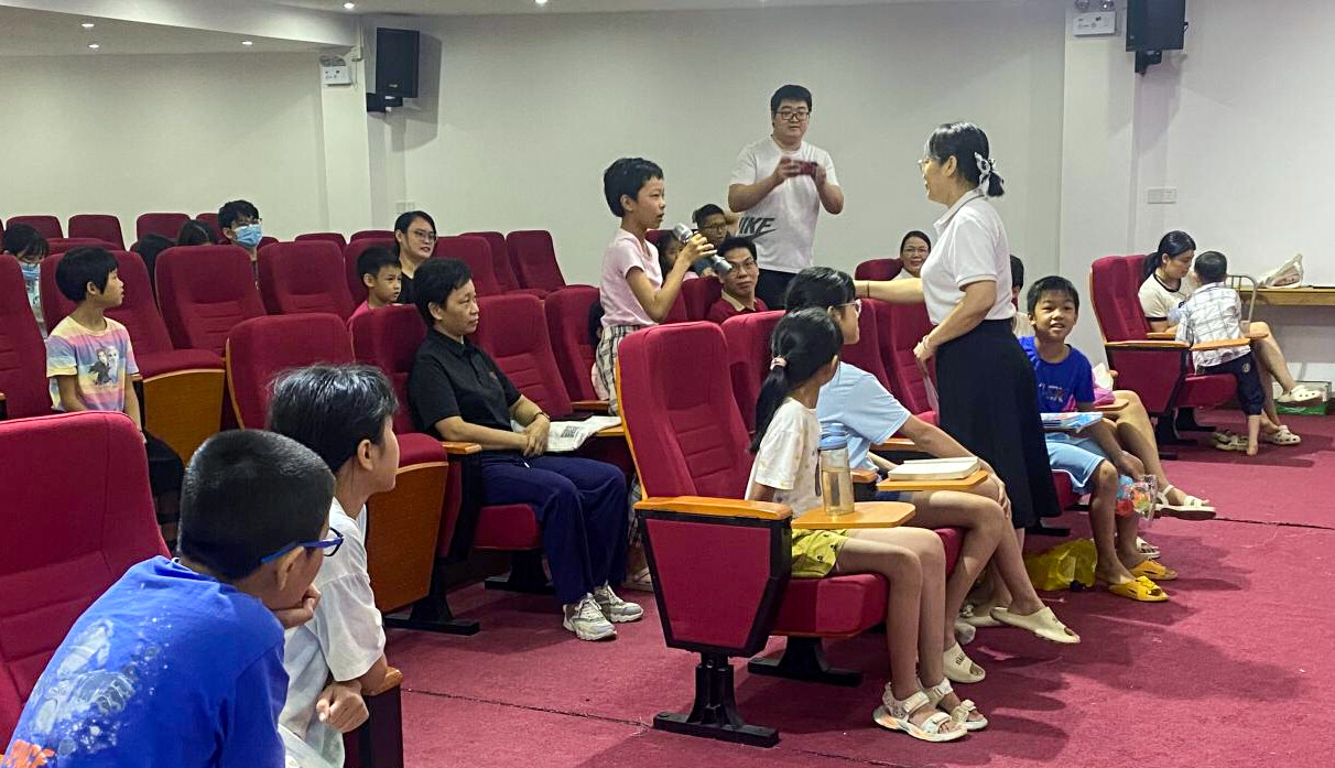 关注健康教育丨眼健康科普公益大课堂走进罗定市图书馆