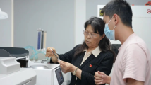 52岁跨界当“拓荒牛”,她说“没有大家就没有小家”! 52岁跨界当“拓荒牛”,她说“没有大家就没有小家”!