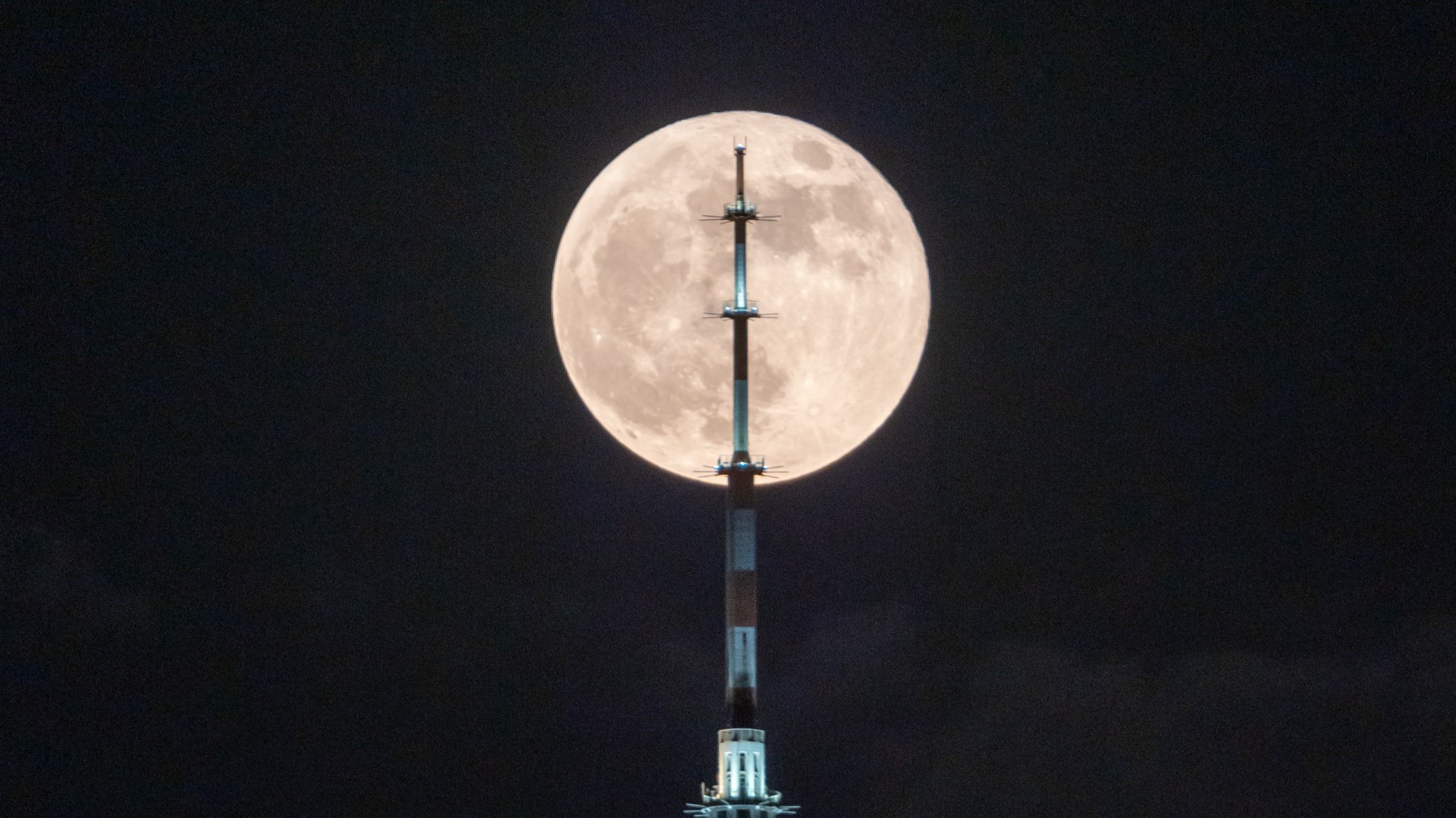 Best time to view first full moon of Year of the Snake in Guangzhou unveiled