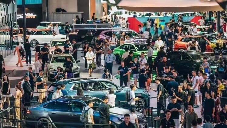 今年前10个月，消费品以旧换新带动销售额超2.4万亿元