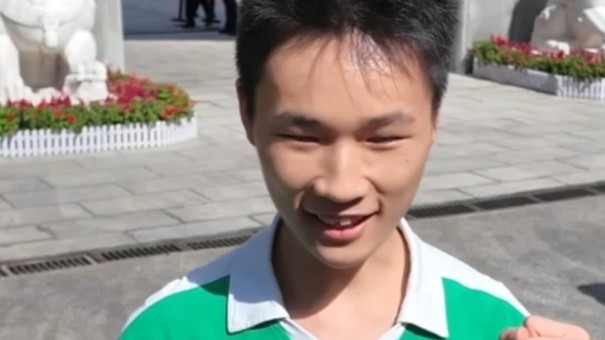 高考生激动喊话大疆：“希望能给我一个去天空之城参观的机会”