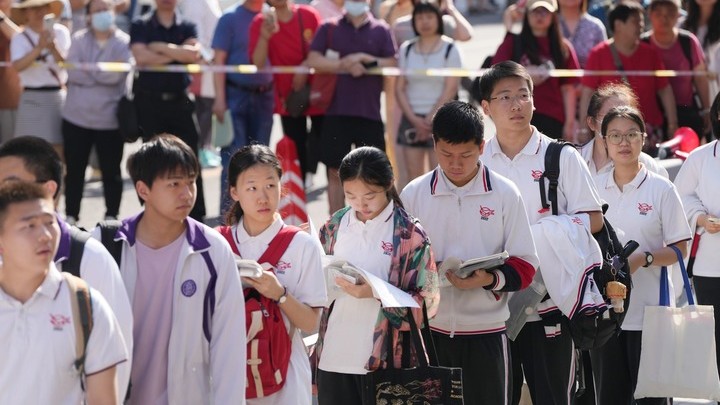 2024年教育发展数据公布，全国共有各级各类学校47万所