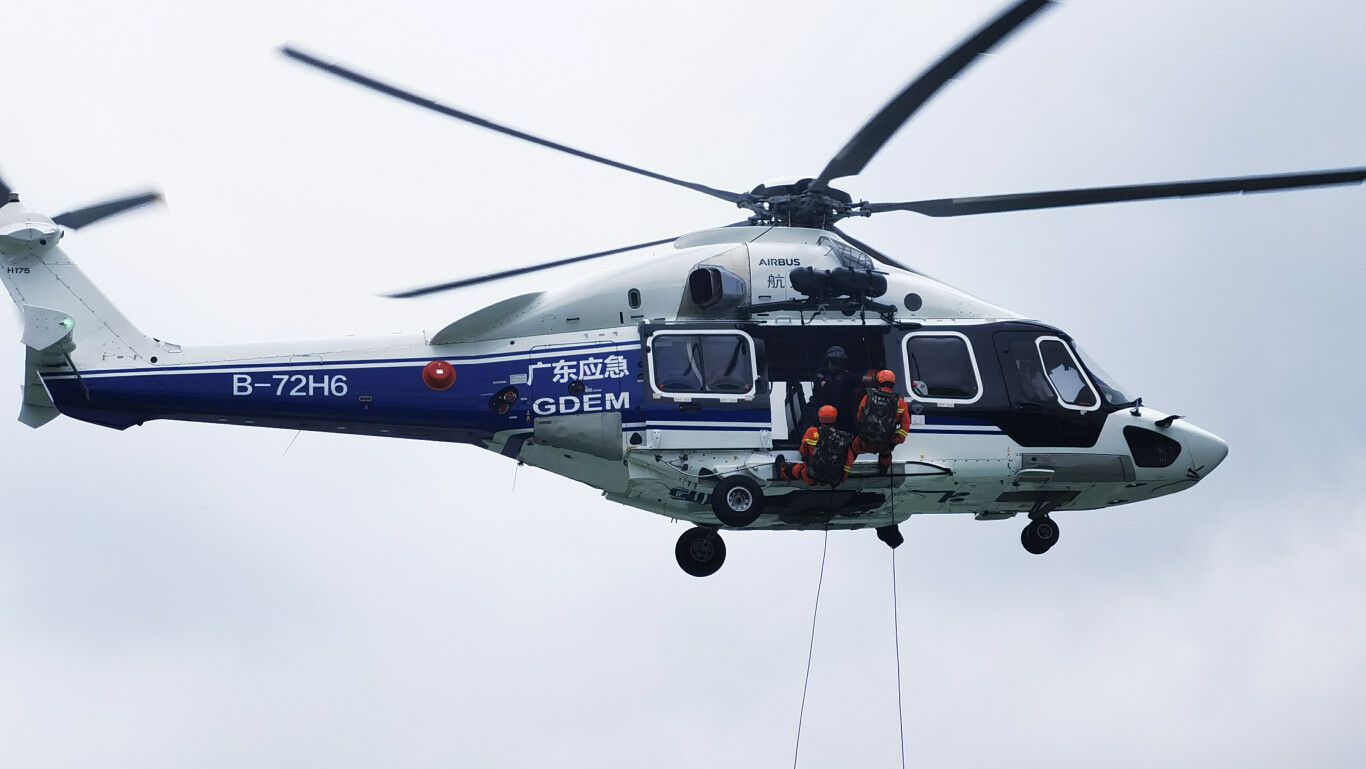 以练为战！H175 双人索降锻造空中救援尖兵力量