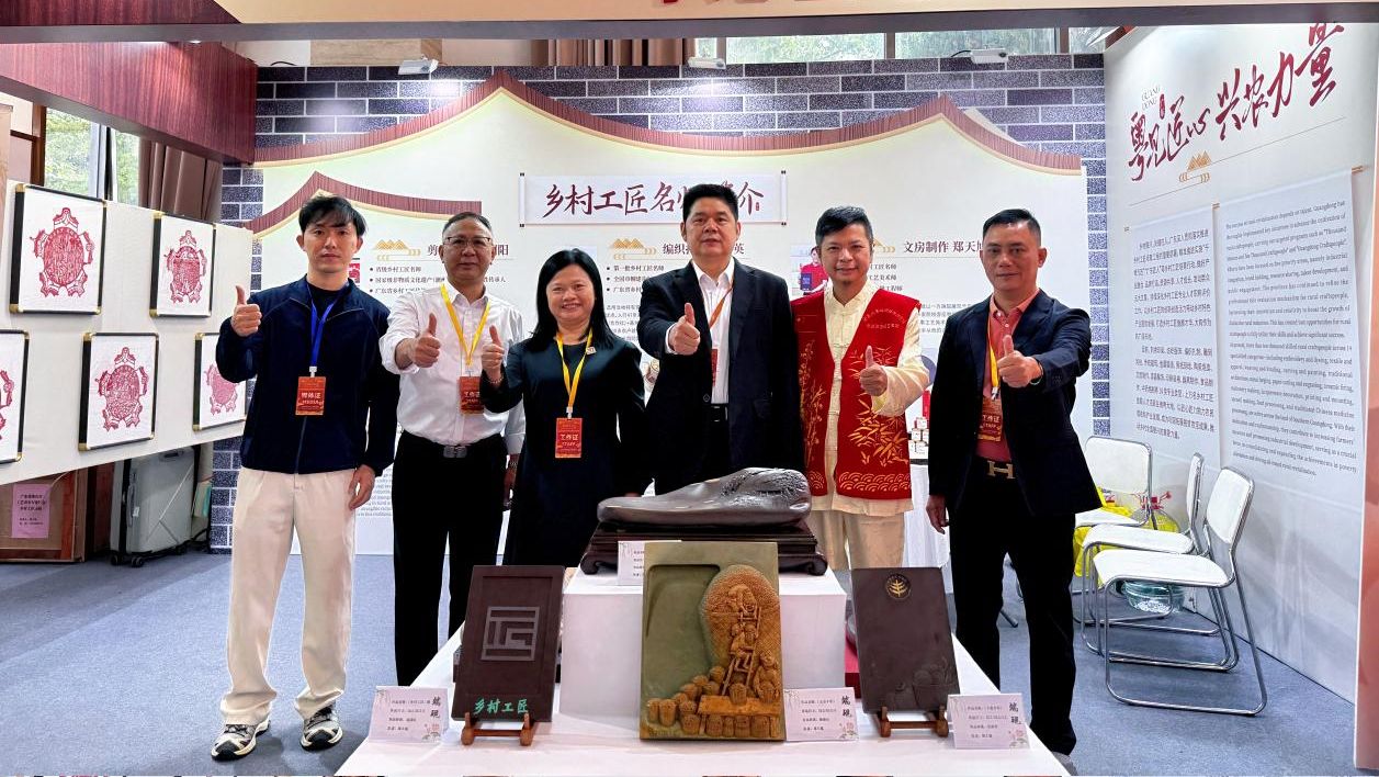 用心用情用力，架起高质量发展的桥梁