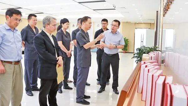 从对簿公堂到携手合作