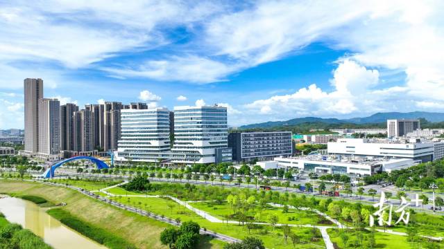 广州开发区、黄埔区。