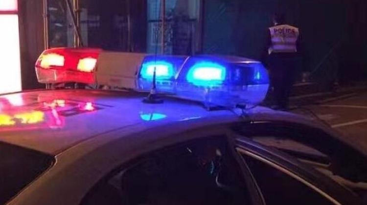 深圳龙华一城中村楼房起火？官方：为外挂油烟机着火，无人员伤亡