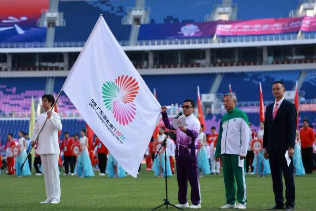 运动员代表宣誓 运动员代表宣誓