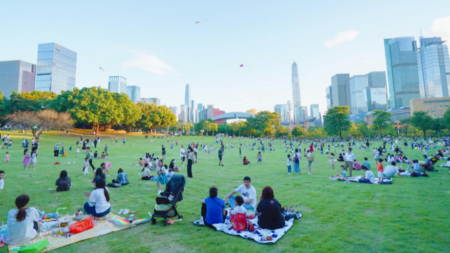 Rubrique « Shenzhen - ville des parcs » en multilingue pour découvrir Shenzhen