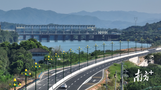 梅县区东部快线雁洋—松口段竣工通车。沈威 摄